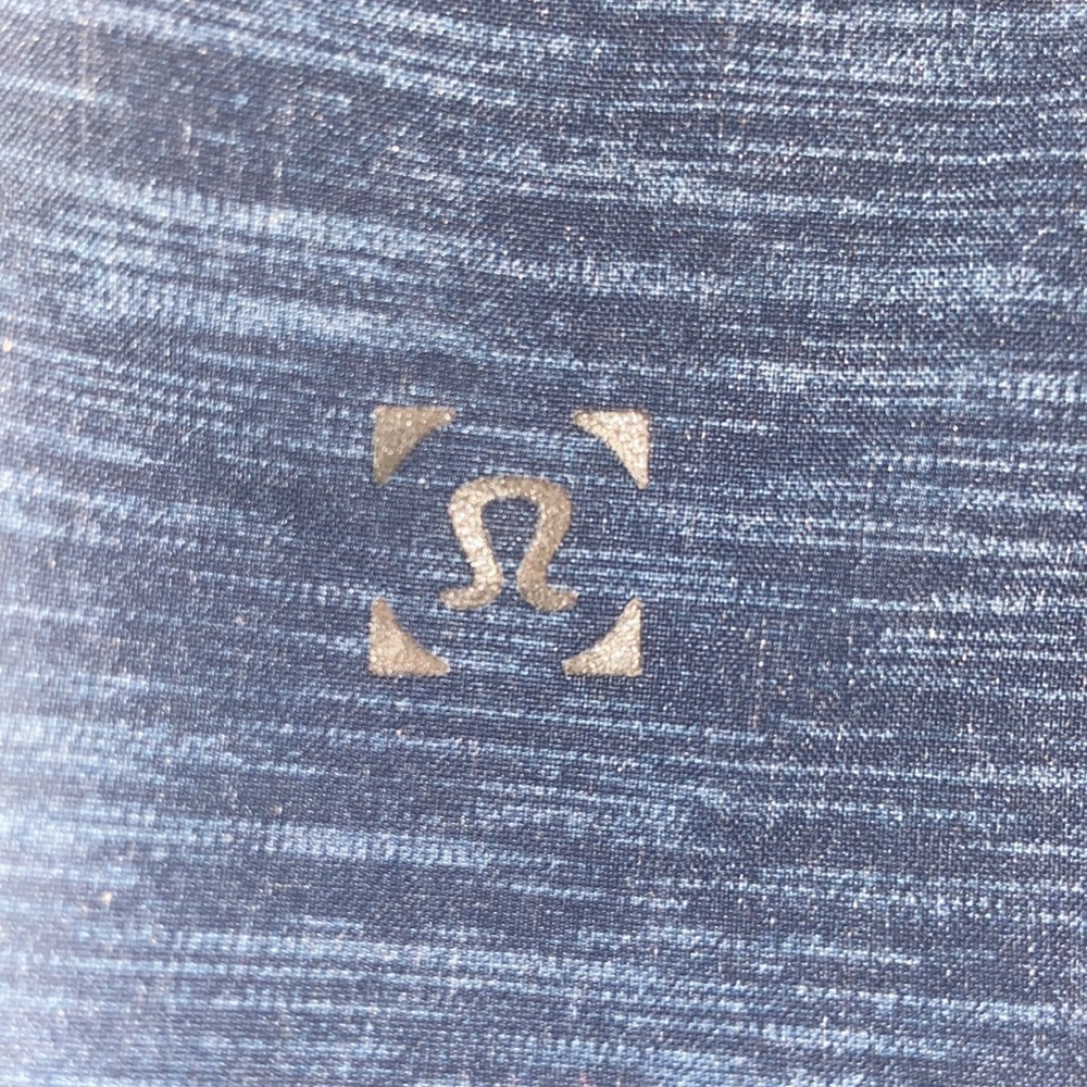 Lululemon mens T.H.E Linerless Shorts 9” - Picture 3 of 3